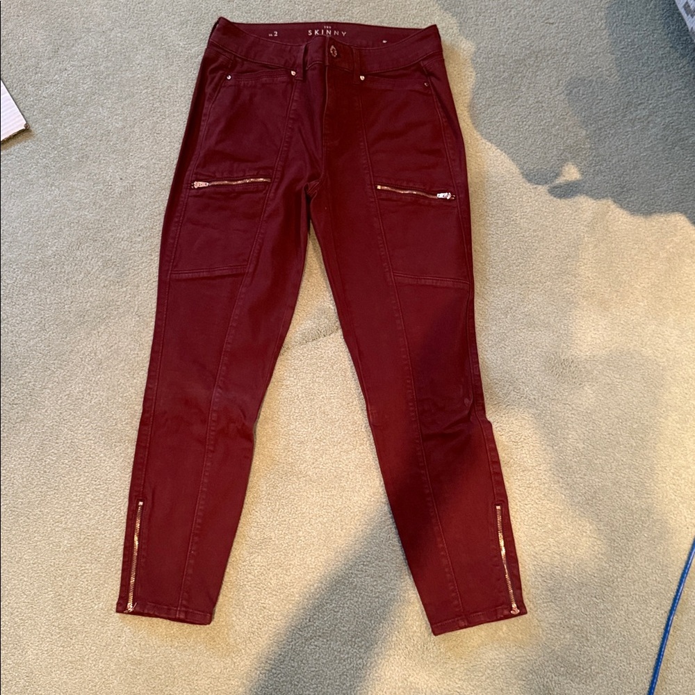 WHBM The Skinny Crop Burgundy Skinny Jeans with Zipper Accents